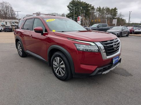 Used 2023 Nissan Pathfinder SL image 7