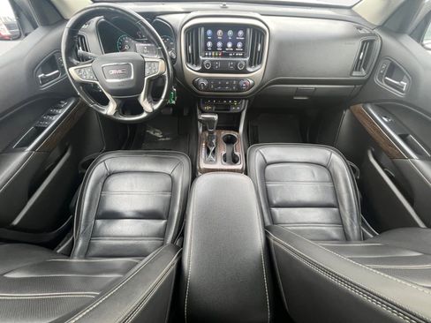 Used 2019 GMC Canyon Denali image 3