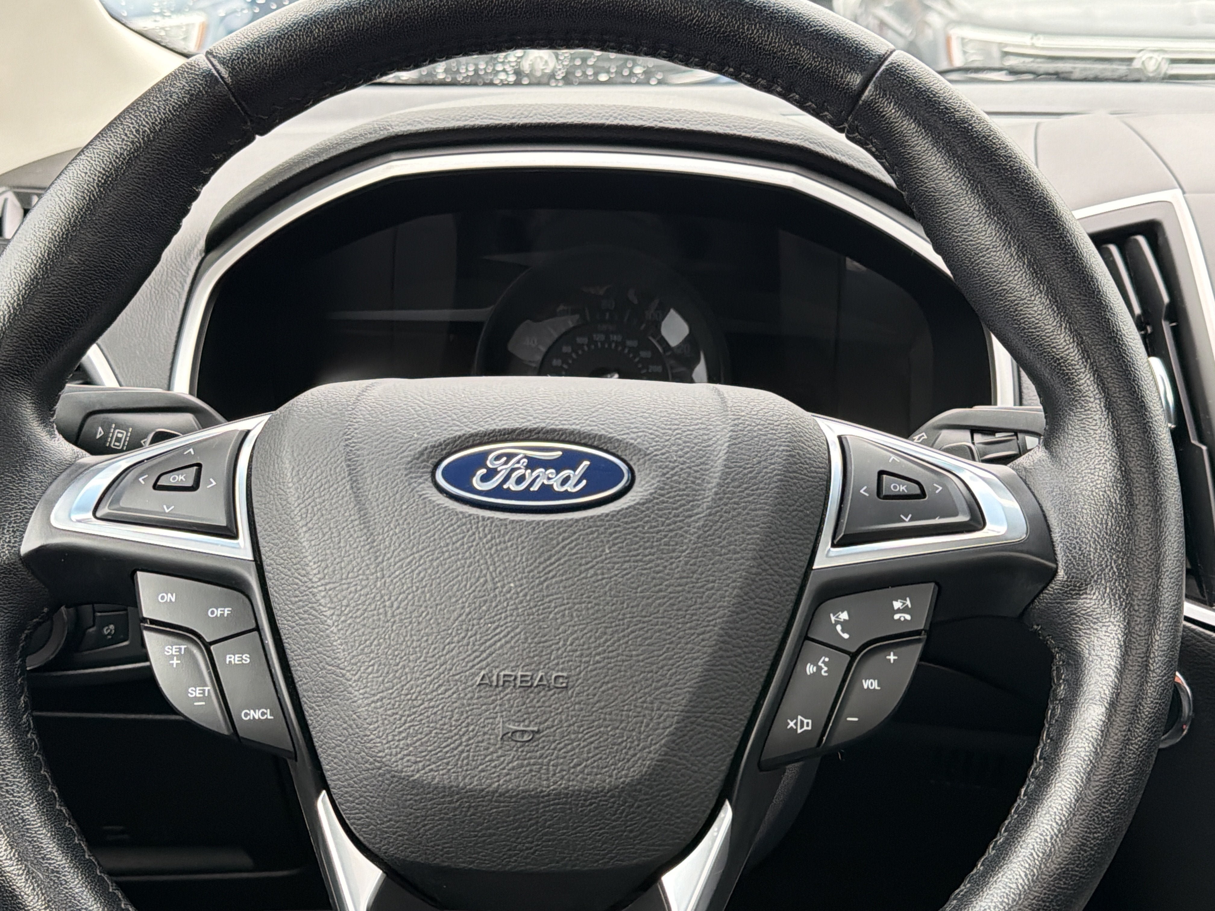 Used 2019 Ford Edge SEL w/ Equipment Group 201A AWD/4WD image 13
