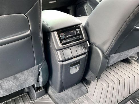 Certified 2026 Subaru Ascent Limited AWD/4WD image 24