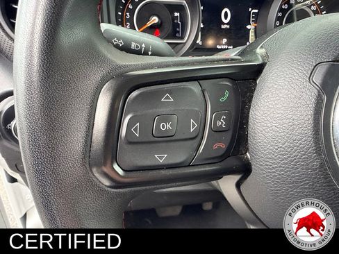 Used 2024 Jeep Wrangler Unlimited Rubicon AWD/4WD image 14