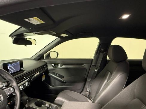 Used 2026 Honda Civic Sport image 32