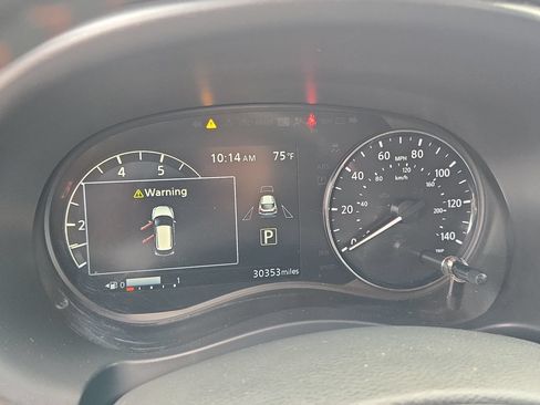 Used 2024 Nissan Kicks SR FWD image 11