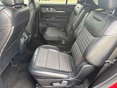 Used 2025 Ford Explorer ST-Line AWD/4WD image 20