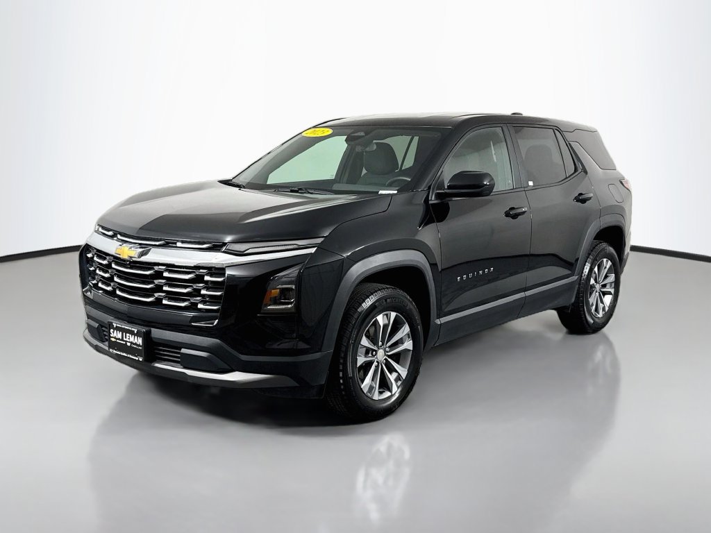 Used 2025 Chevrolet Equinox LT AWD/4WD image 3
