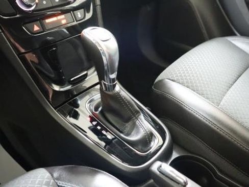 Used 2020 Buick Encore Preferred w/ Safety Package image 16