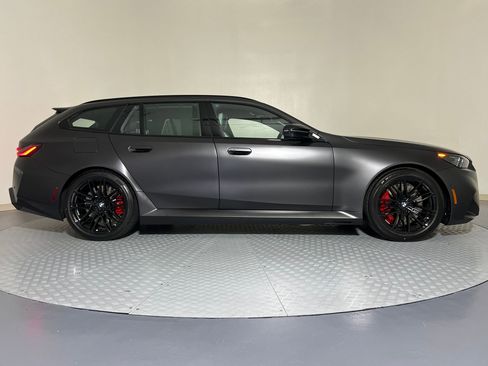 New 2026 BMW M5 Touring image 8