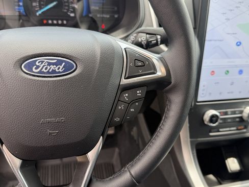 Used 2024 Ford Edge SEL w/ Convenience Package AWD/4WD image 32