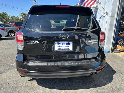 Used 2017 Subaru Forester 2.5i Premium w/ Protection Package #1 AWD/4WD image 10