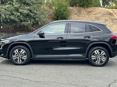 Used 2026 Mercedes-Benz GLA 250 image 2