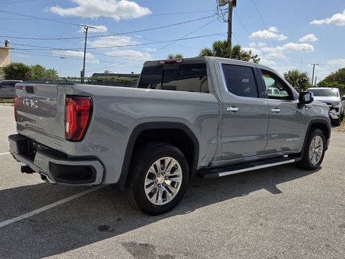 Used 2025 GMC Sierra 1500 Denali RWD image 5