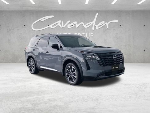 New 2026 Nissan Pathfinder Platinum w/ Cargo Package FWD image 2