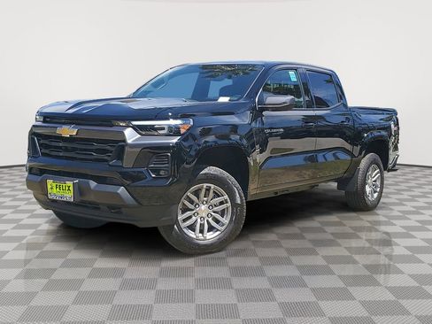 New 2026 Chevrolet Colorado LT w/ LT Convenience Package AWD/4WD image 2