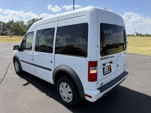Used 2012 Ford Transit Connect XLT Premium FWD image 4