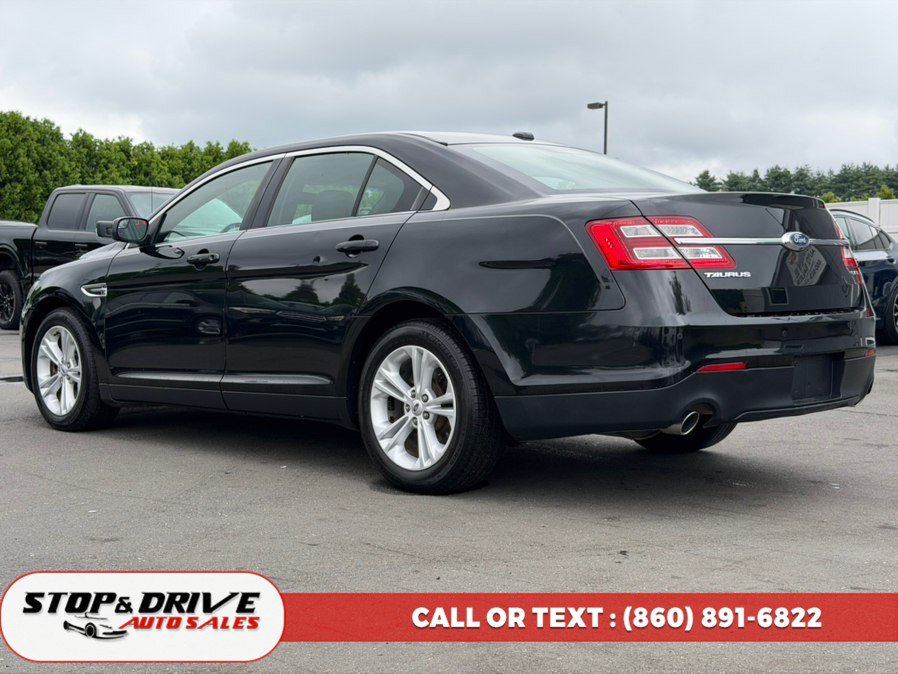 Used 2015 Ford Taurus SEL FWD image 7