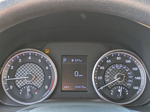 Used 2020 Hyundai Elantra SE image 18