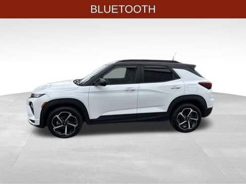 Used 2021 Chevrolet TrailBlazer RS w/ Technology Package FWD image 4