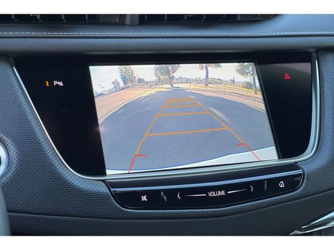 Used 2017 Cadillac XT5 Luxury w/ Driver Awareness Package image 27