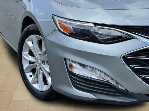 Used 2024 Chevrolet Malibu LT FWD image 39