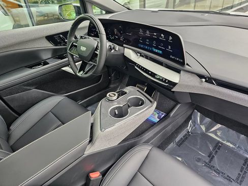 New 2026 Cadillac Optiq Sport 1 AWD/4WD image 10