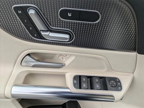 Used 2022 Mercedes-Benz GLA 250 GLA 250 image 10