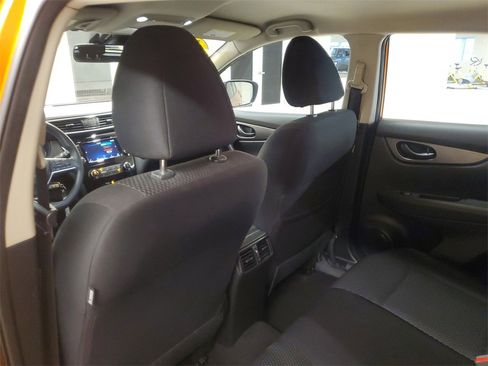 Used 2020 Nissan Rogue Sport S w/ Appearance Package image 11