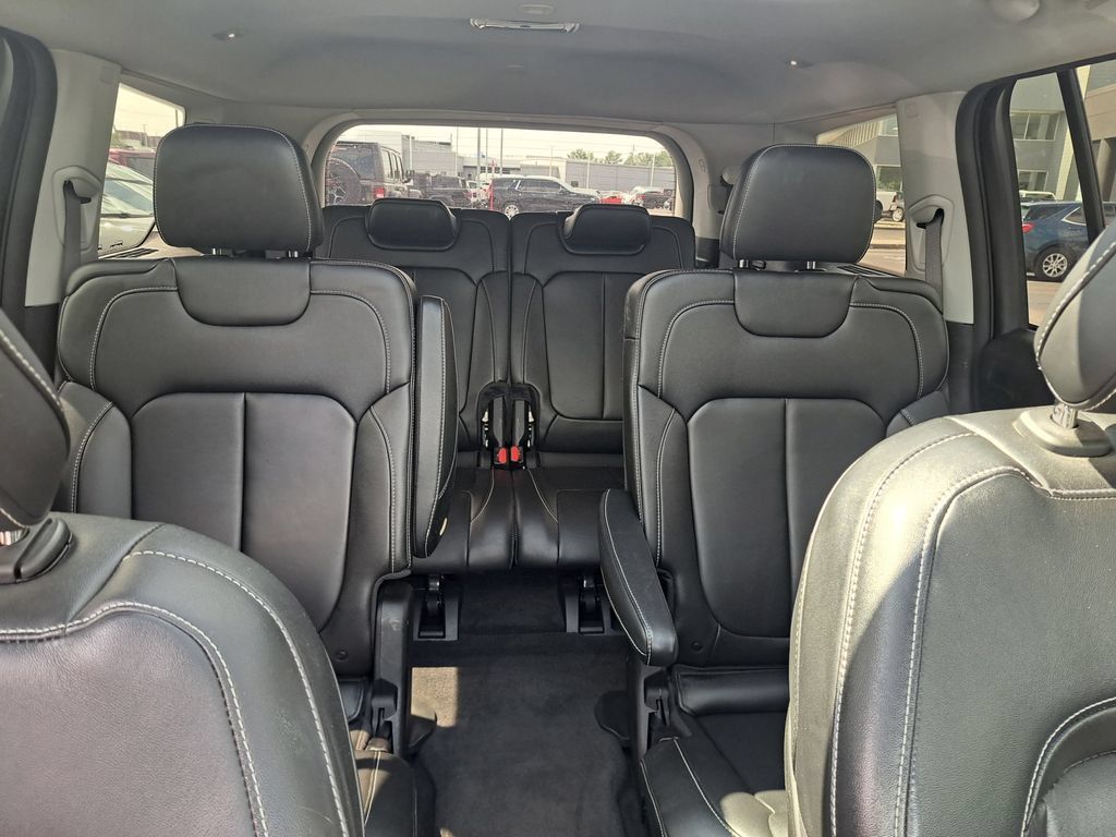 Used 2022 Jeep Grand Cherokee L Limited AWD/4WD image 39