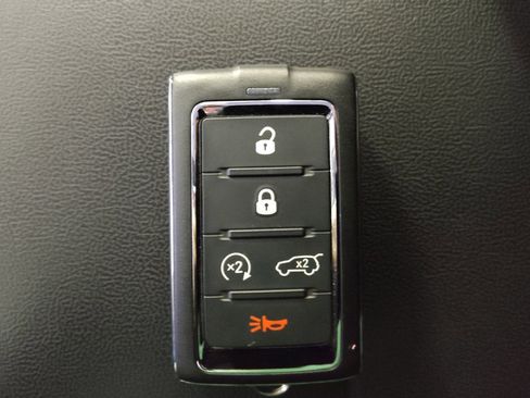 Used 2022 Jeep Grand Cherokee Limited 4xe image 32