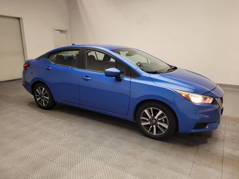 Used 2021 Nissan Versa SV FWD image 11