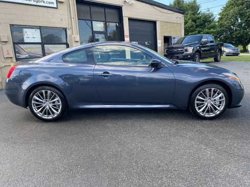 Used 2012 INFINITI G37 x Coupe w/ Premium Pkg AWD/4WD image 2