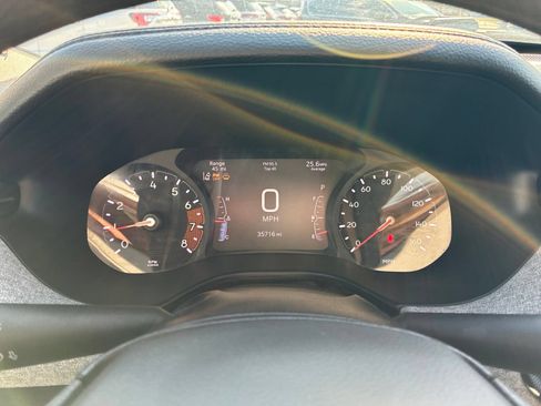 Used 2025 Jeep Compass Sport AWD/4WD image 13