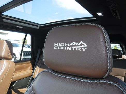 Used 2023 Chevrolet Tahoe High Country image 22