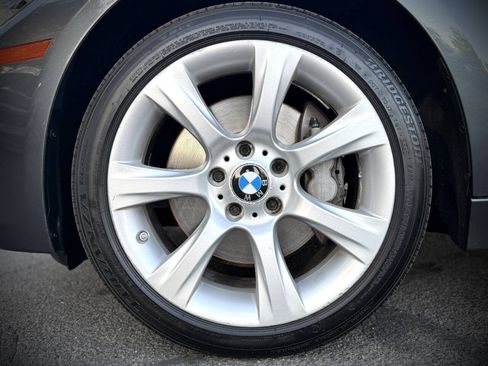 Used 2014 BMW 335i xDrive Sedan AWD/4WD image 19