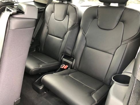 New 2026 Volvo XC90 B6 Ultra image 37