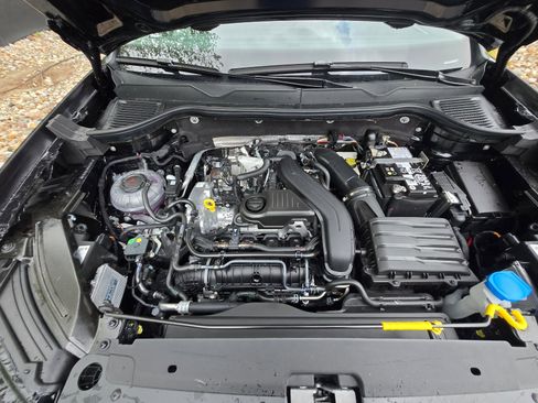 New 2026 Volkswagen Taos SE AWD/4WD image 23
