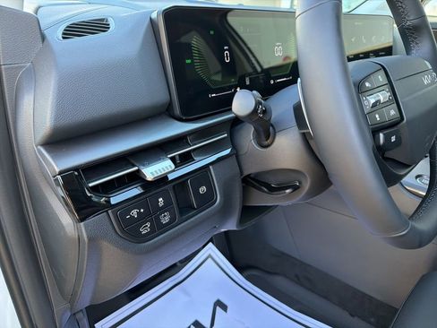 New 2026 Kia Sportage EX AWD/4WD image 31
