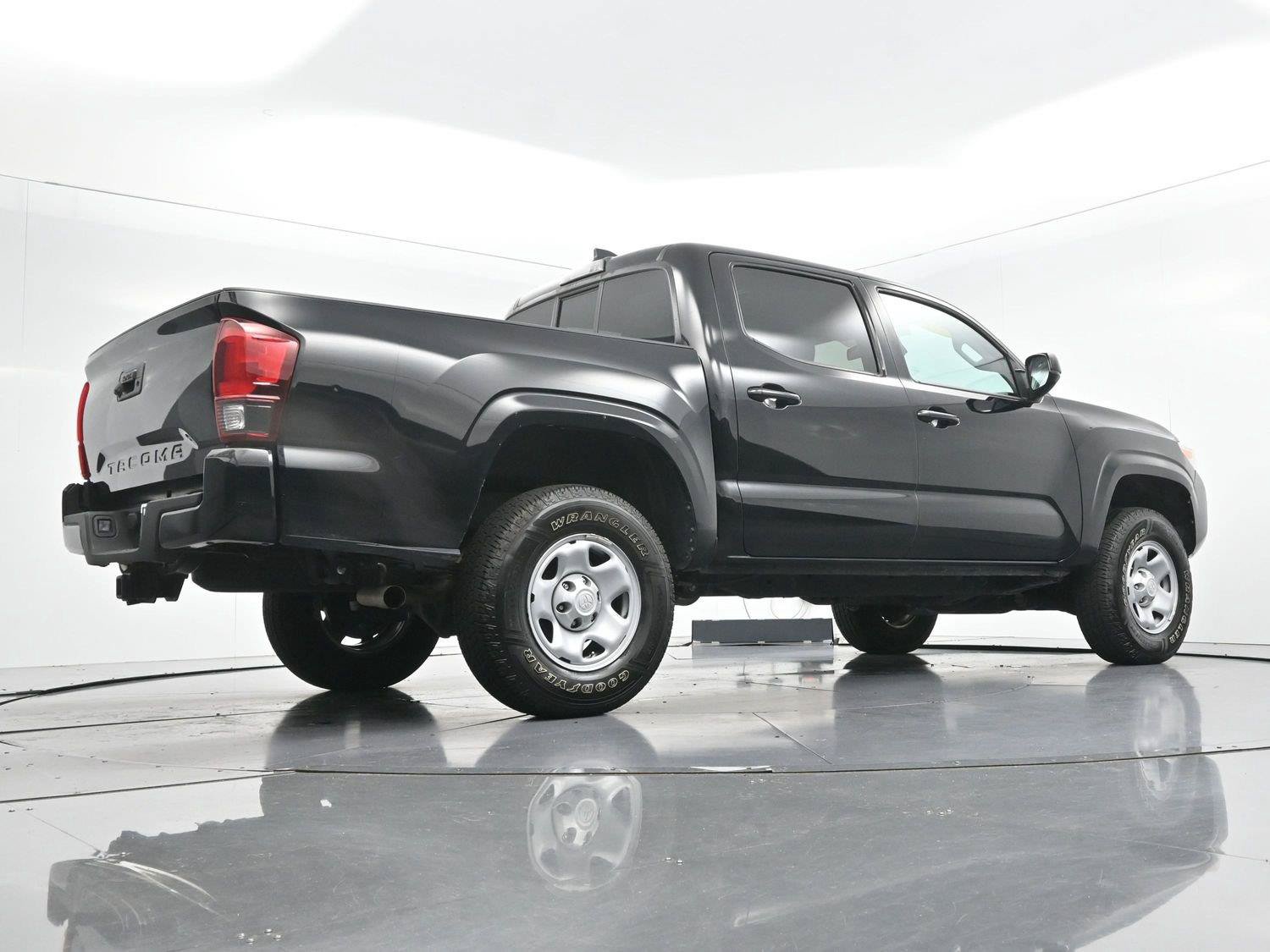 Used 2023 Toyota Tacoma SR w/ SR Convenience Package RWD image 46