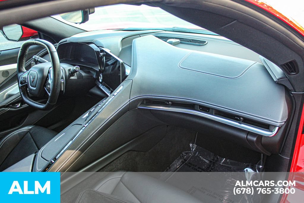 Used 2020 Chevrolet Corvette Stingray Preferred Cpe w/ 2LT Preferred Equipment Group RWD image 18