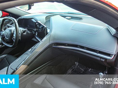 Used 2020 Chevrolet Corvette Stingray Preferred Cpe w/ 2LT Preferred Equipment Group RWD image 18