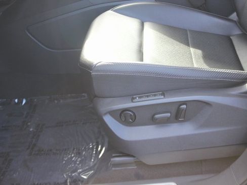 Used 2022 Volkswagen Atlas Cross Sport SEL image 20