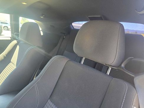 Used 2018 Dodge Challenger SXT RWD image 19