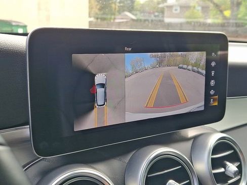 Used 2021 Mercedes-Benz GLC 300 4MATIC image 24