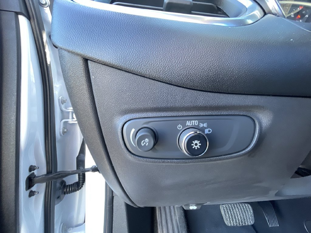 Certified 2022 Chevrolet Equinox LT AWD/4WD image 18