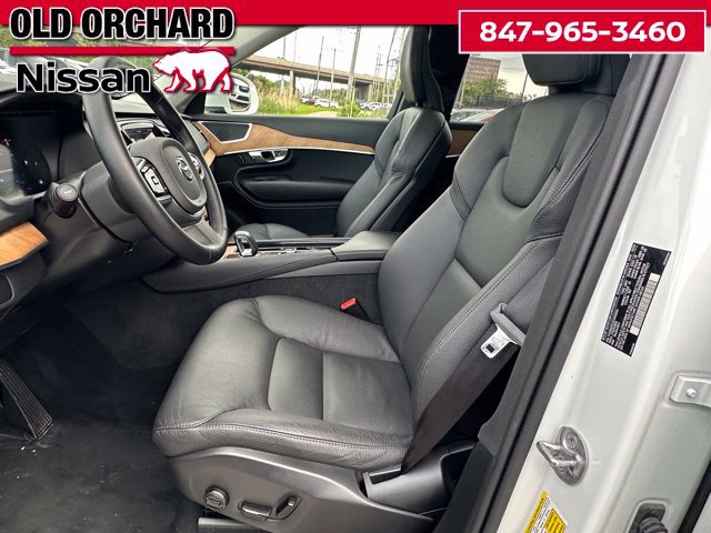 Used 2025 Volvo XC90 B6 Ultra AWD/4WD image 12