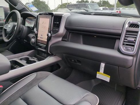 Used 2025 RAM 1500 Laramie w/ Sport Appearance Package image 32