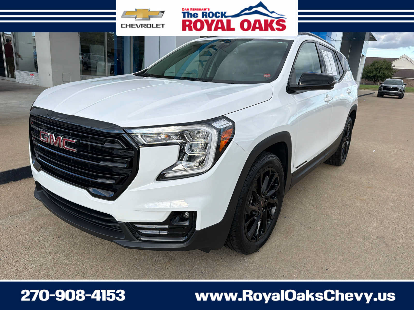 Used 2023 GMC Terrain SLT w/ Elevation Edition FWD image 1