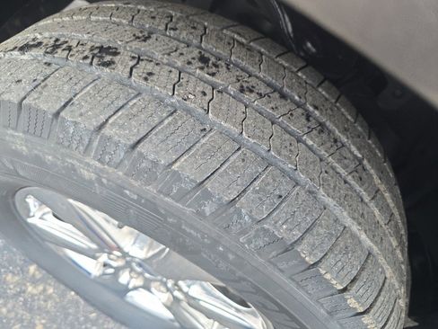 Used 2018 Ford F150 Lariat w/ Equipment Group 502A Luxury image 31