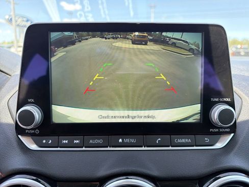 Used 2025 Nissan Sentra SR image 4