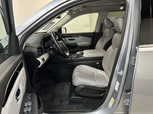 Certified 2024 Honda Pilot Touring image 22