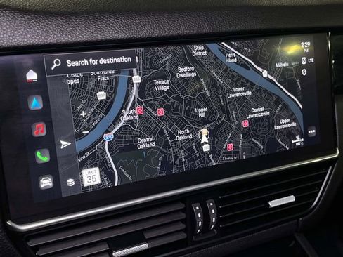 Used 2023 Porsche Cayenne image 29